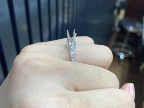 NHẪN VÀNG ITALY 750 - MẪU 152