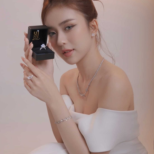 NHẪN VÀNG ITALY 750 - MẪU 256