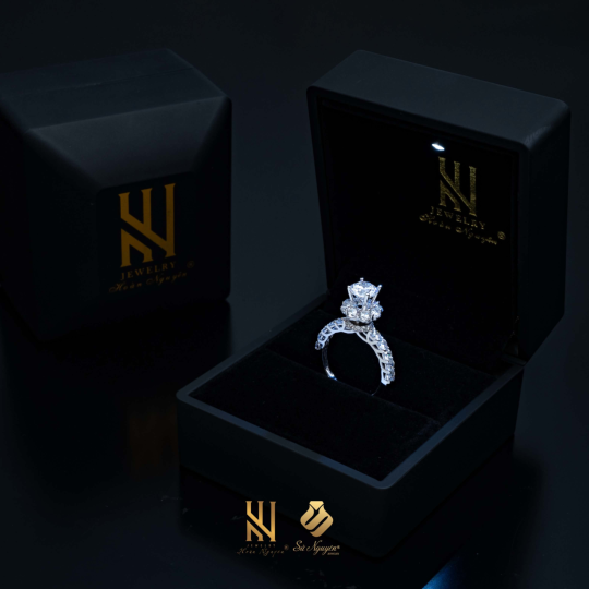 nhan-vang-italy-750-mau-374