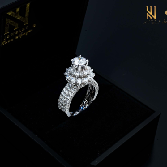 nhan-vang-italy-750-mau-358