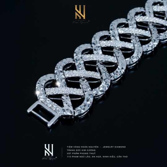 LẮC TAY VÀNG ITALY 750 MẪU 18