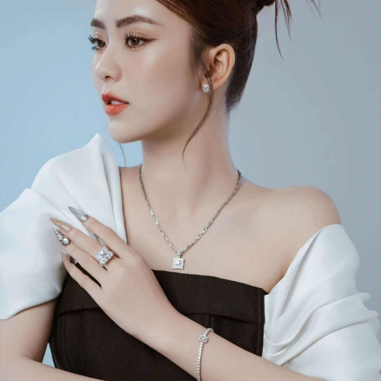 LẮC VÀNG ITALY 750 - MẪU 175