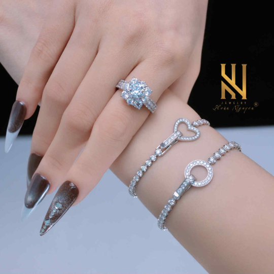 LẮC VÀNG ITALY 750 - MẪU 182