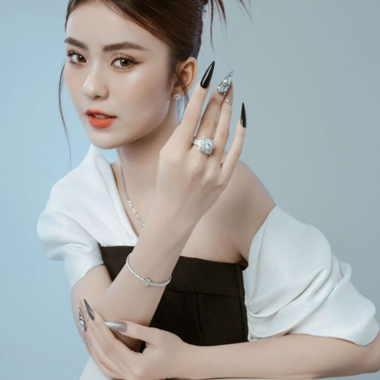 LẮC VÀNG ITALY 750 - MẪU 84