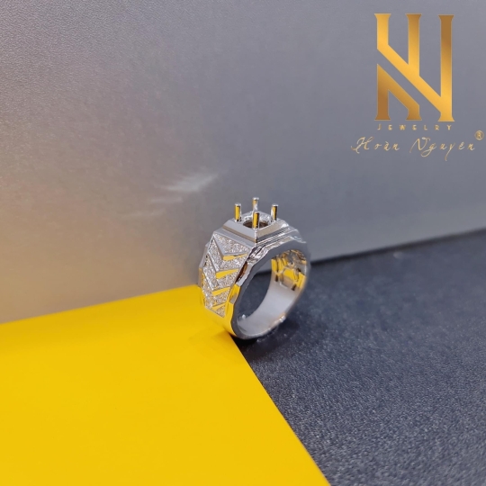 NHẪN VÀNG ITALY 750 - MẪU 137