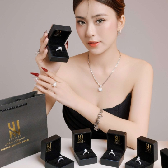 NHẪN VÀNG ITALY 750 -  MẪU 232