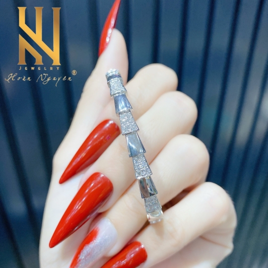 VÒNG VÀNG ITALY 750 - MẪU 125