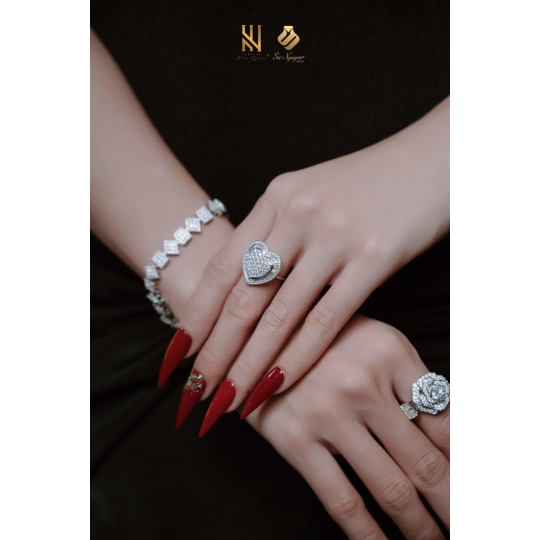 nhan-vang-italy-750-mau-384