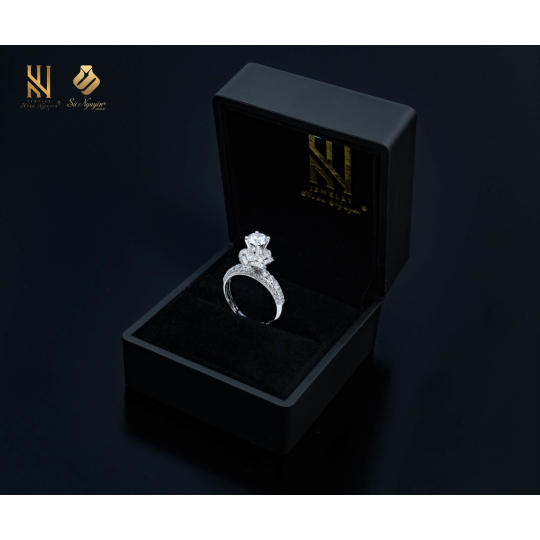 nhan-vang-italy-750-mau-357