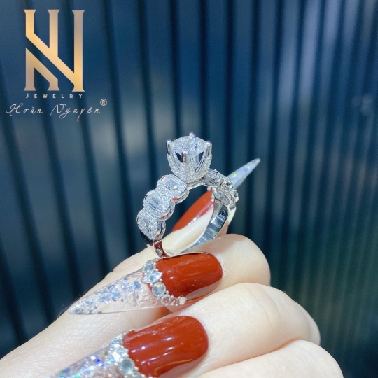 NHẪN VÀNG ITALY 750 - MẪU 275